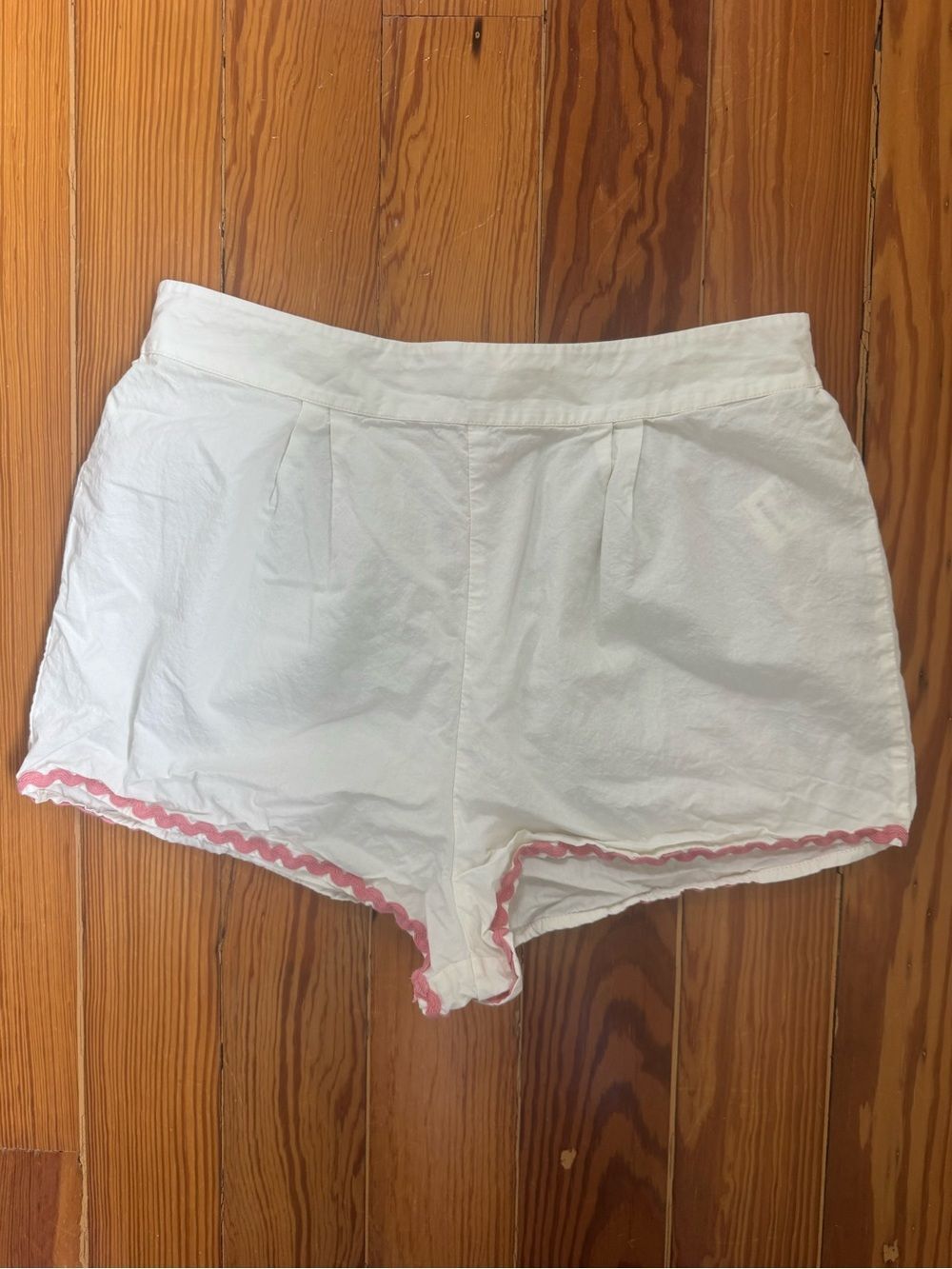 Free People White Cotton Shorts with Pink Trim